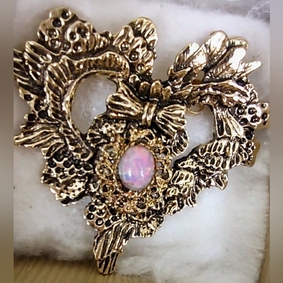 Antique Gold Ribbon Heart w/ Opal - Picture 1 of 12